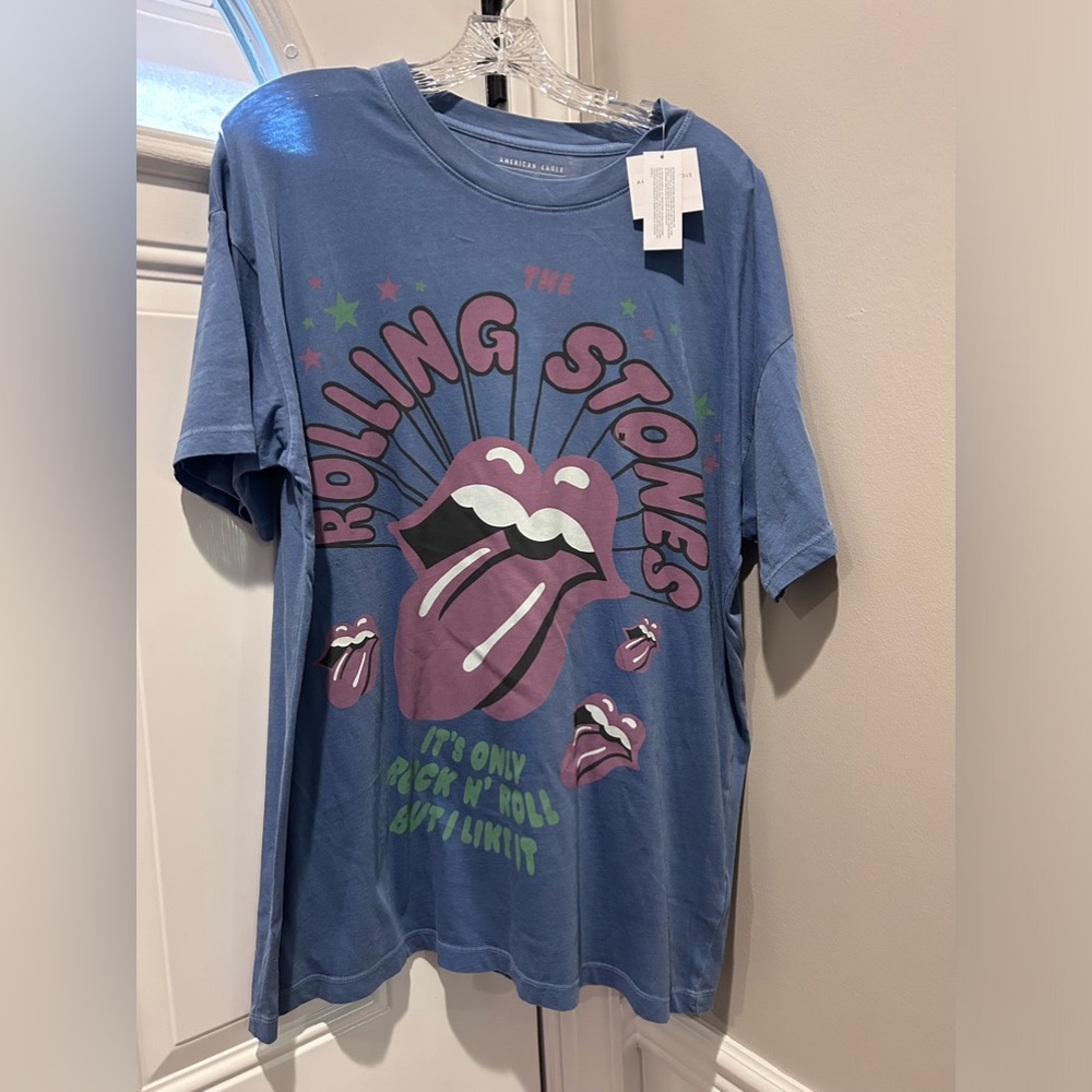 NWT American Eagle Graphic TShirt